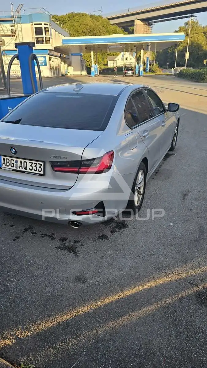 2019 BMW 320