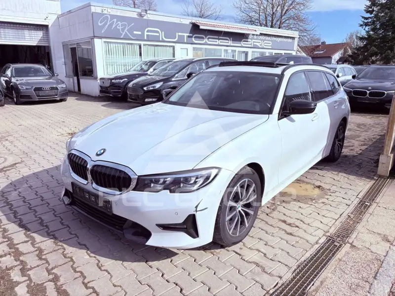 2019 BMW 320