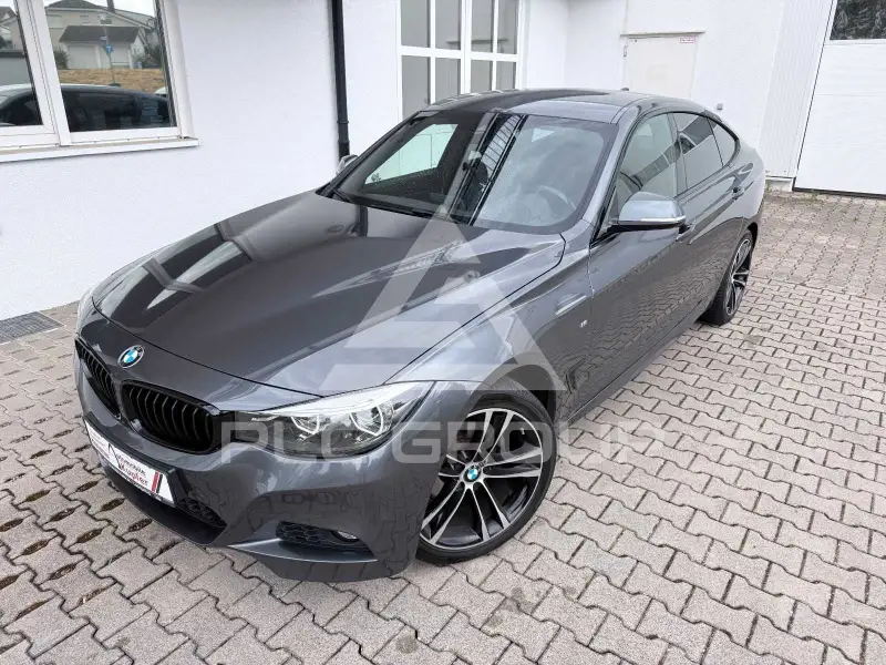 2019 BMW 320
