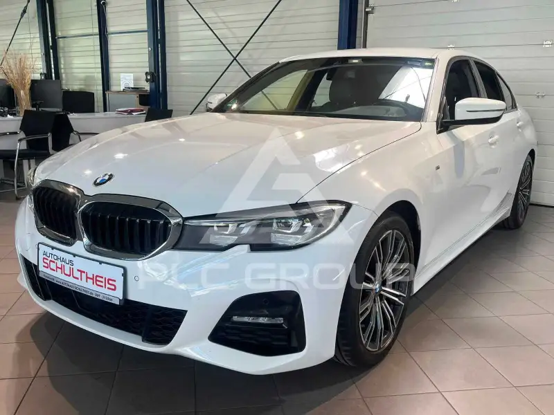 2019 BMW 320