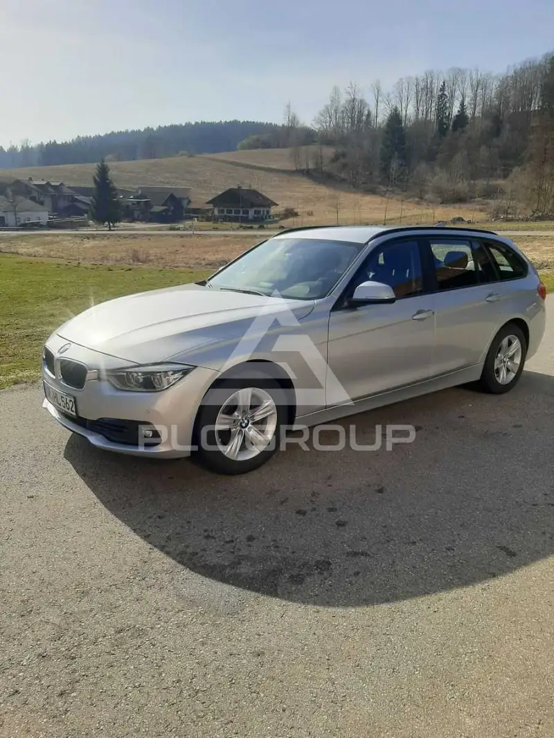 2019 BMW 320