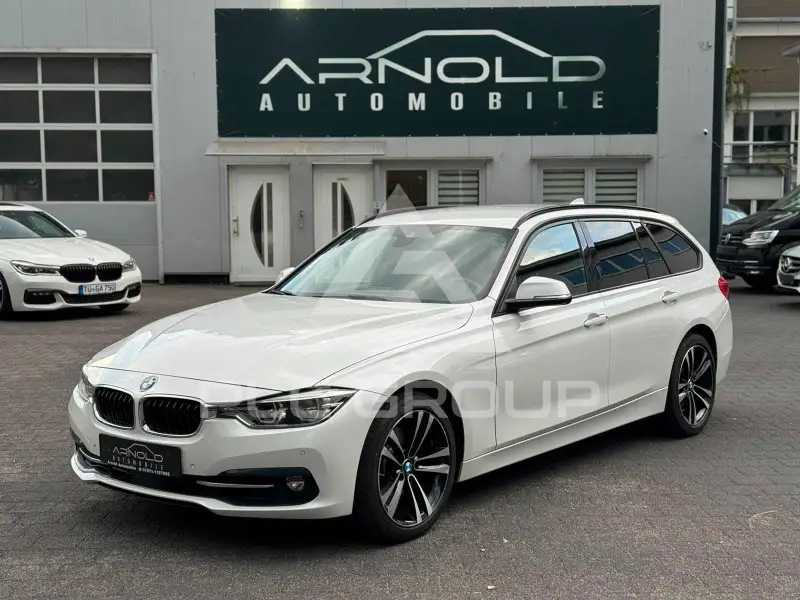 2019 BMW 330