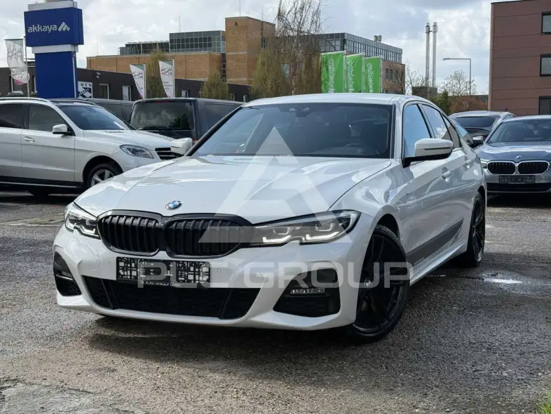 2019 BMW 330