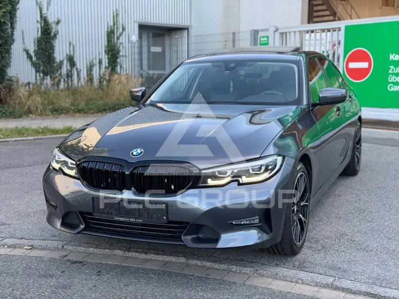 2019 BMW 330