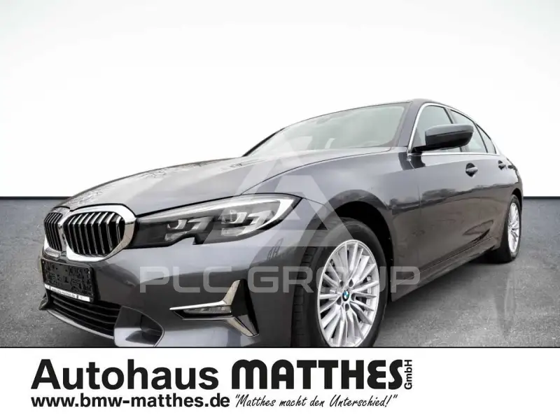 2019 BMW 330