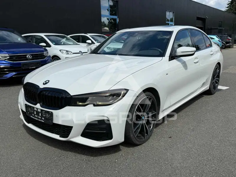 2019 BMW 330