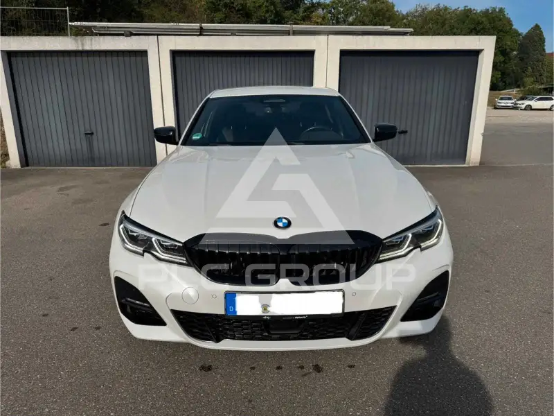2019 BMW 330