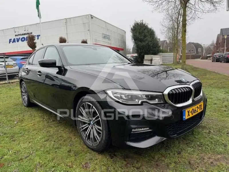 2019 BMW 330