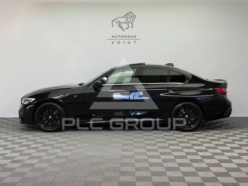 2019 BMW 330