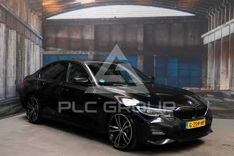 2019 BMW 330
