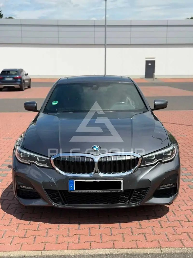 2019 BMW 330