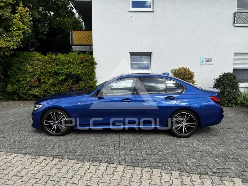 2019 BMW 330
