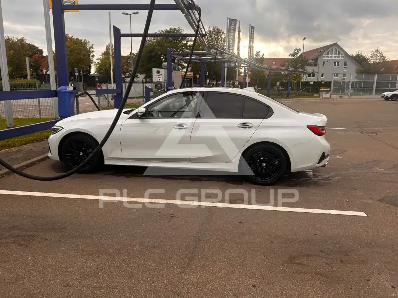 2019 BMW 330