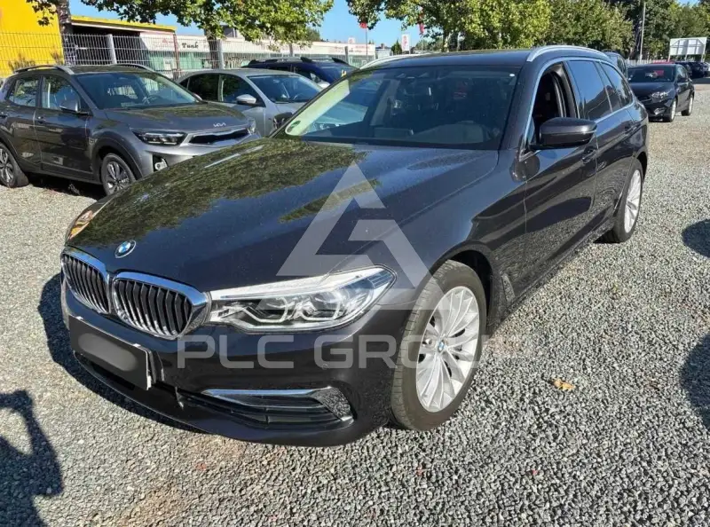 2019 BMW 520