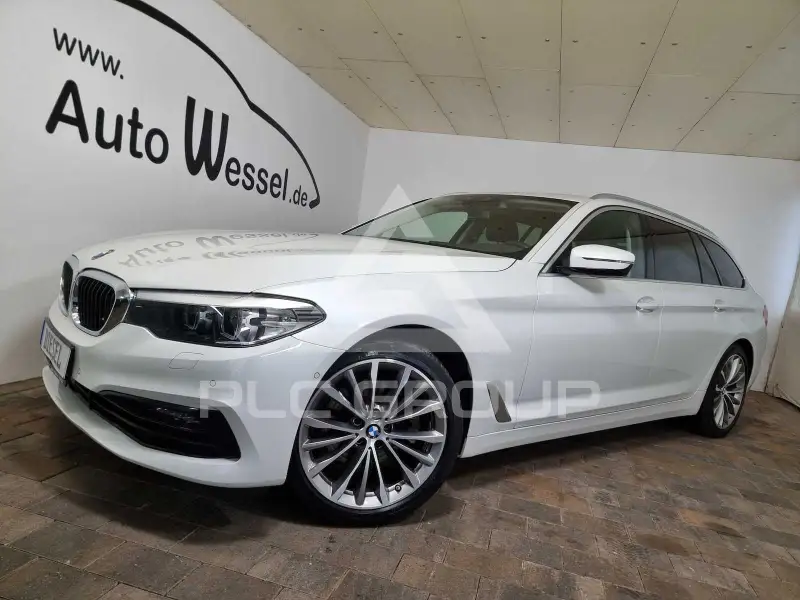2019 BMW 520