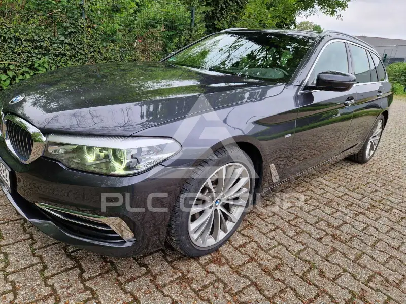 2019 BMW 520