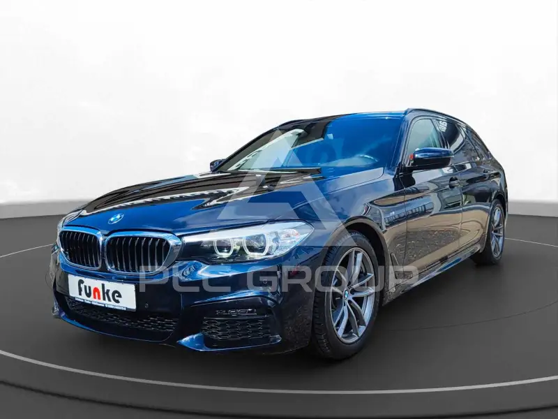 2019 BMW 520