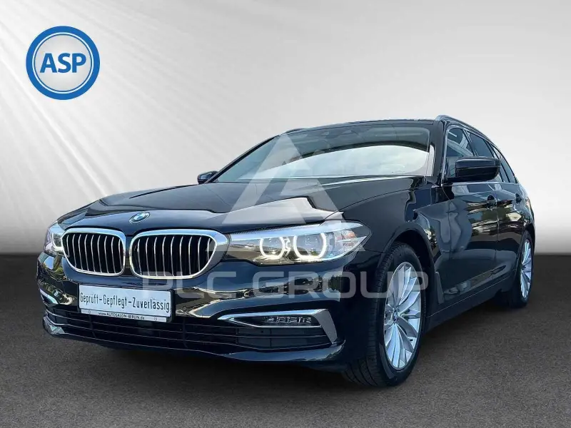 2019 BMW 520