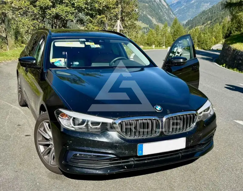 2019 BMW 520