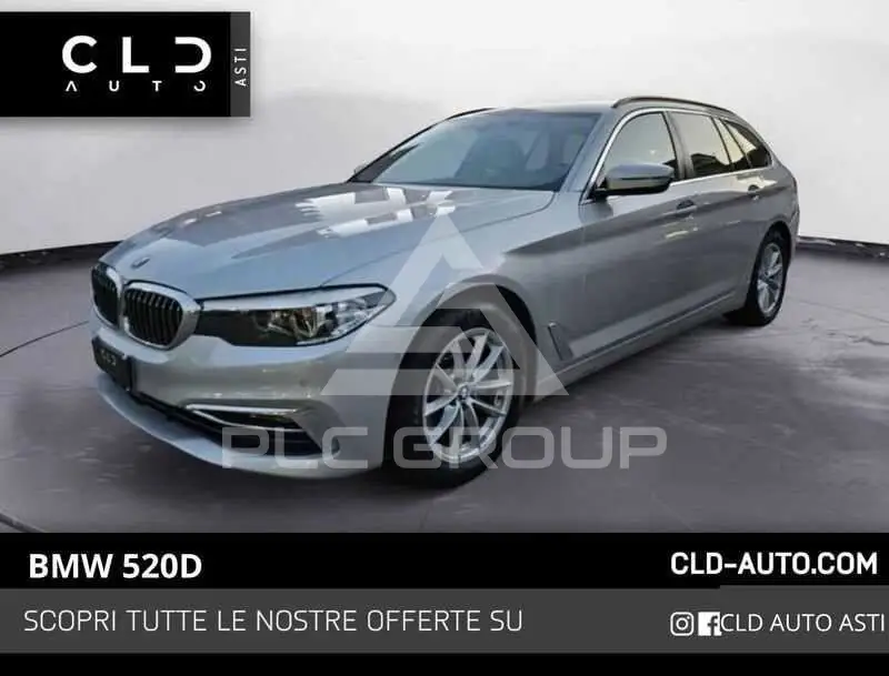 2019 BMW 520