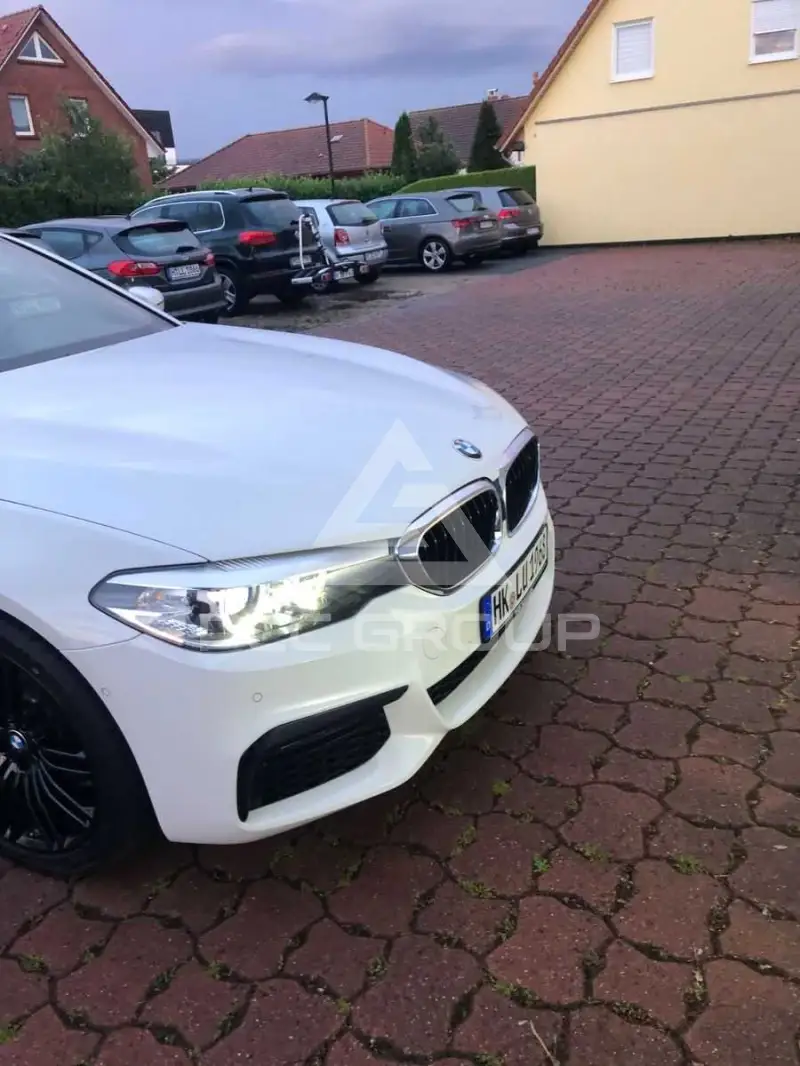 2019 BMW 520