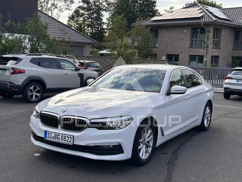 2019 BMW 520