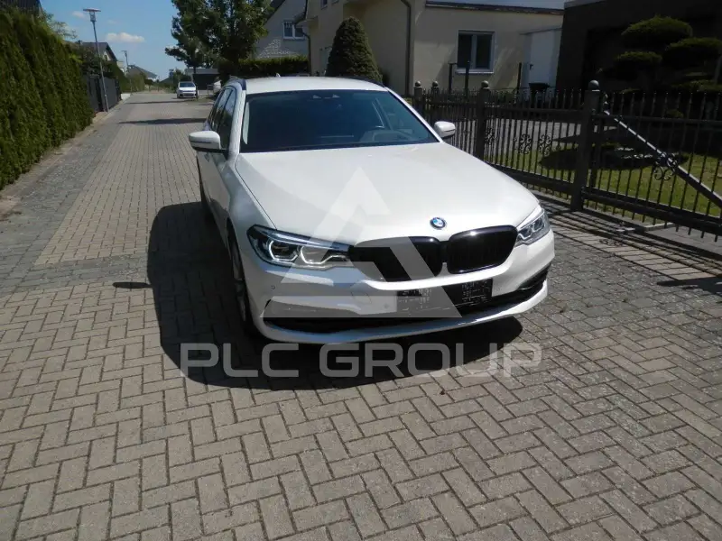 2019 BMW 520