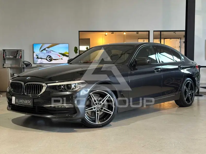 2019 BMW 520