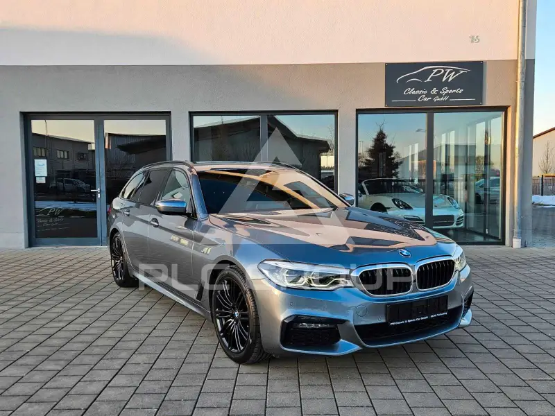 2019 BMW 520