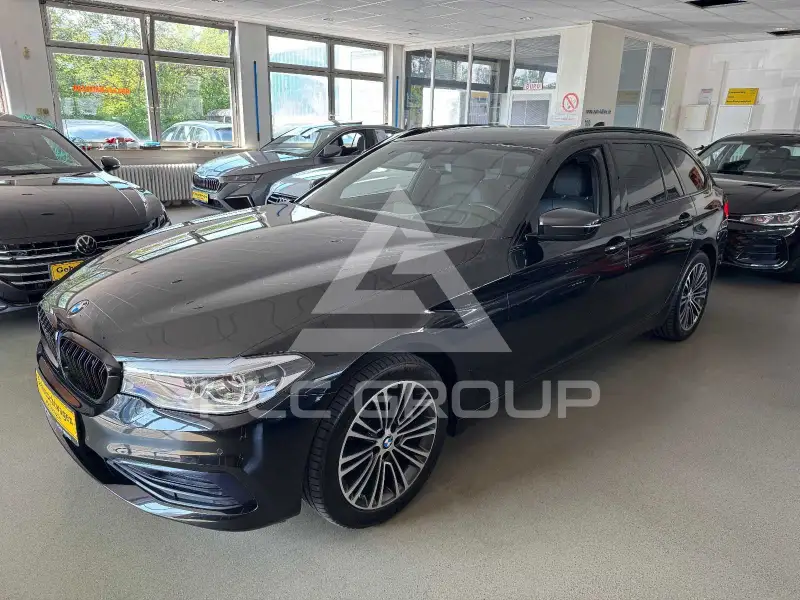 2019 BMW 520