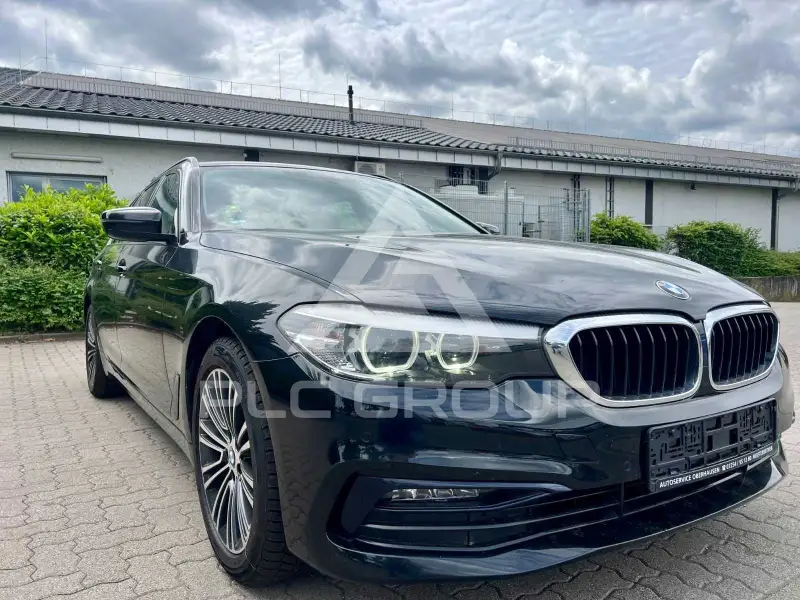 2019 BMW 520