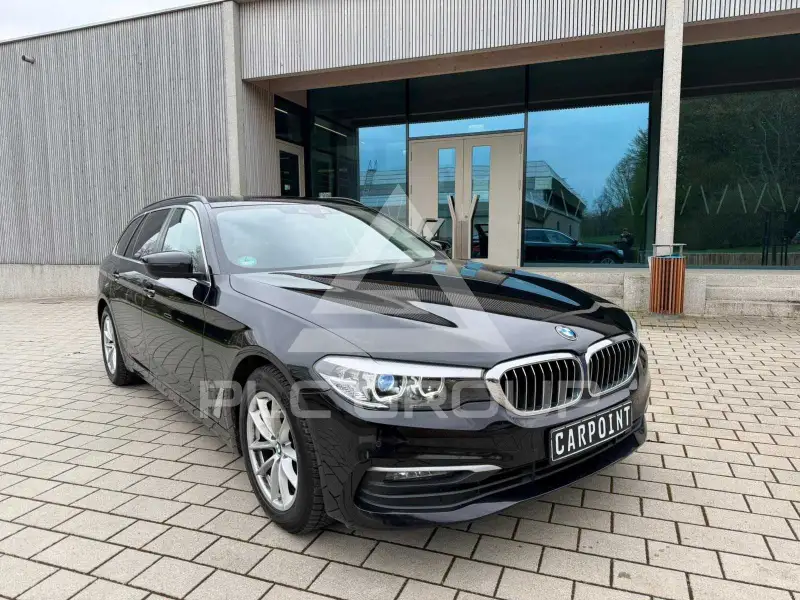2019 BMW 520