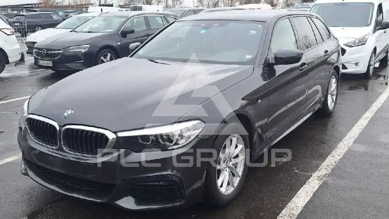 2019 BMW 520