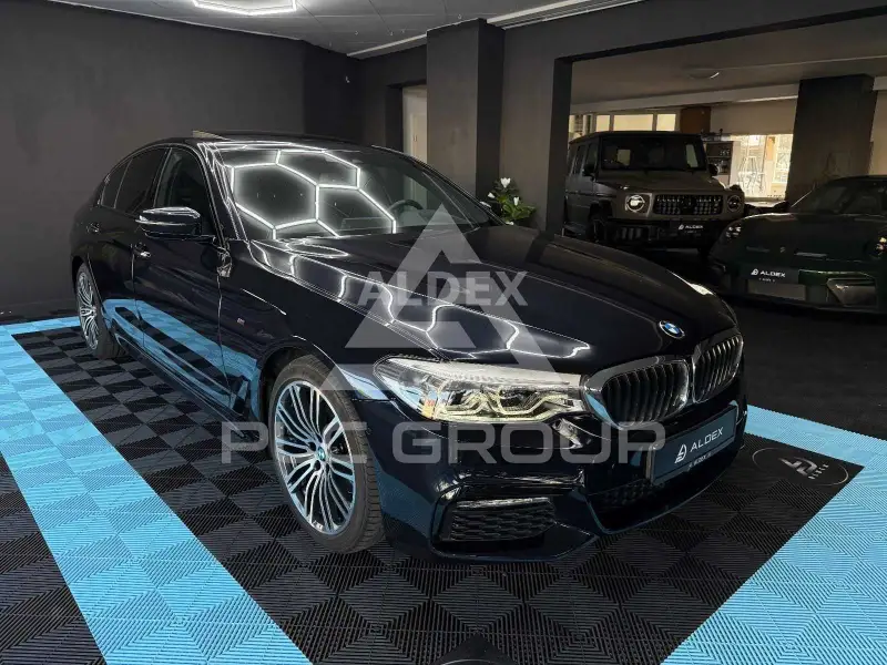 2019 BMW 520