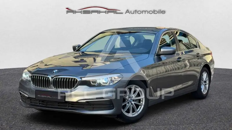 2019 BMW 520