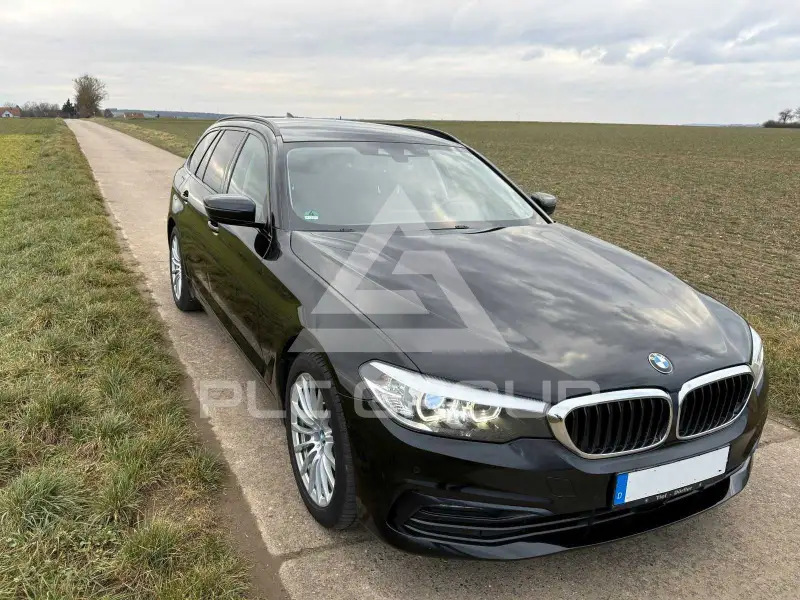 2019 BMW 520