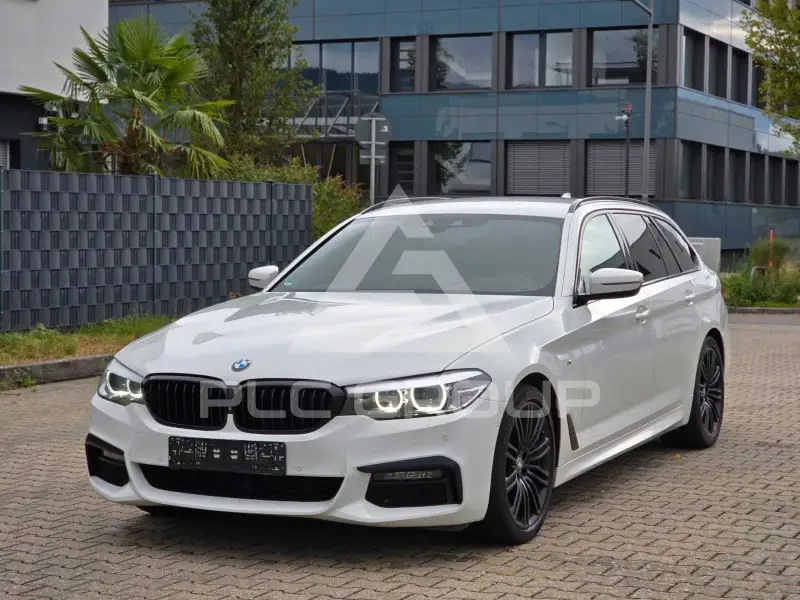 2019 BMW 520
