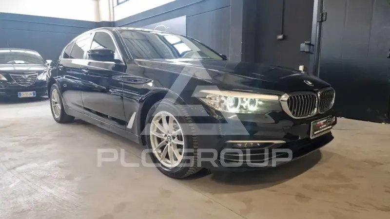 2019 BMW 520