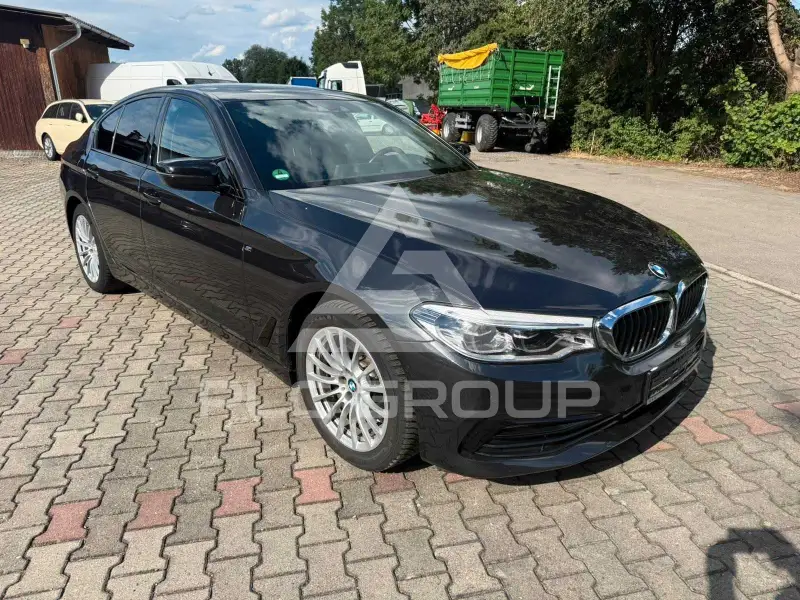 2019 BMW 520