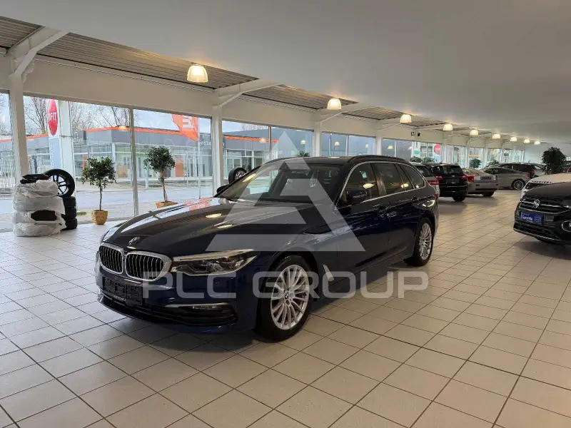 2019 BMW 520