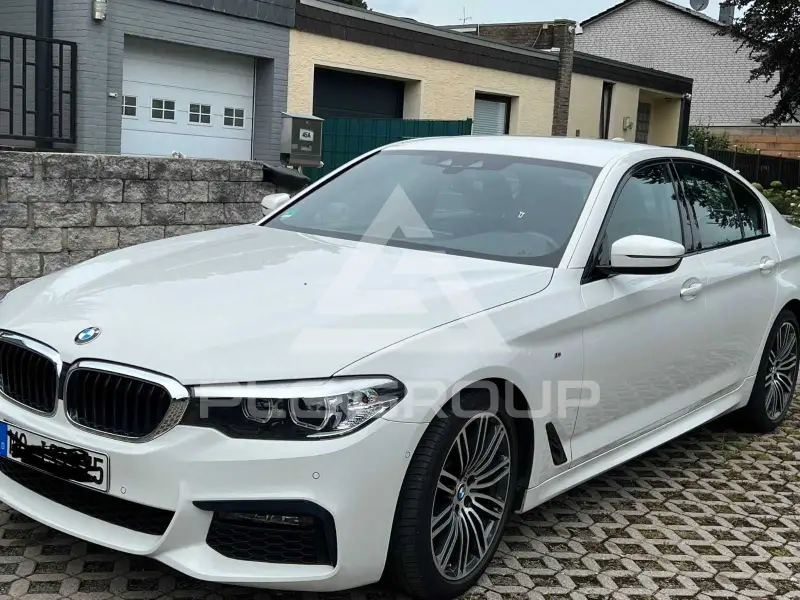 2019 BMW 520