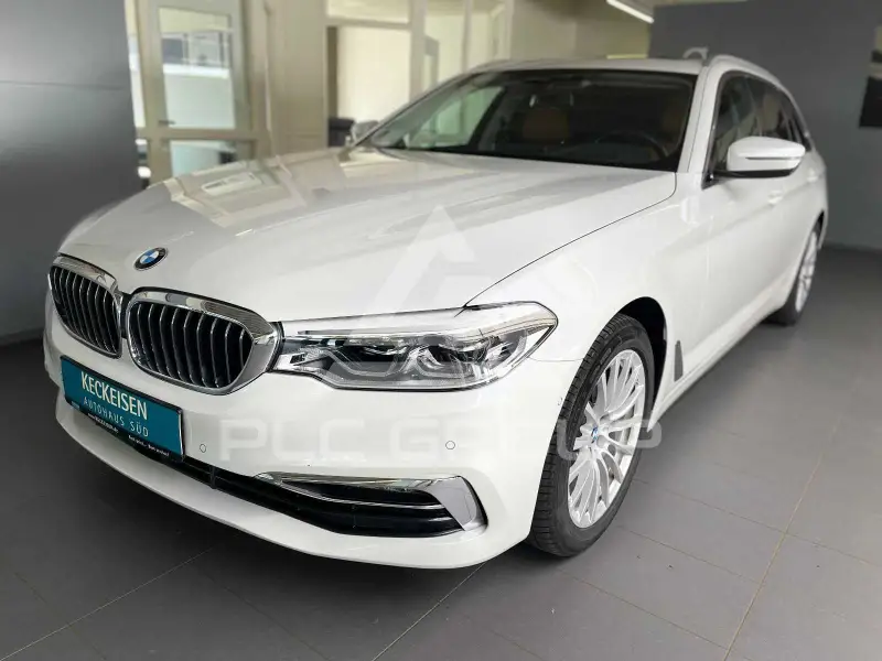 2019 BMW 520