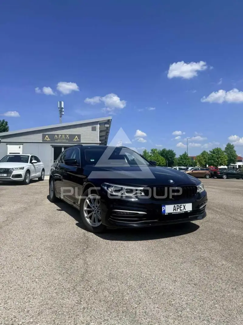 2019 BMW 520
