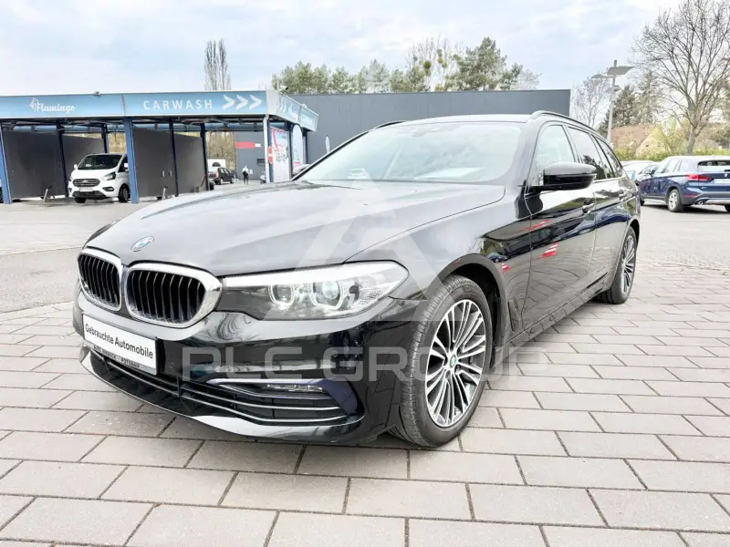 2019 BMW 520