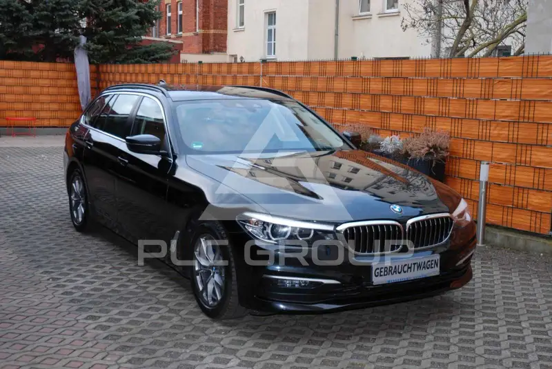 2019 BMW 520