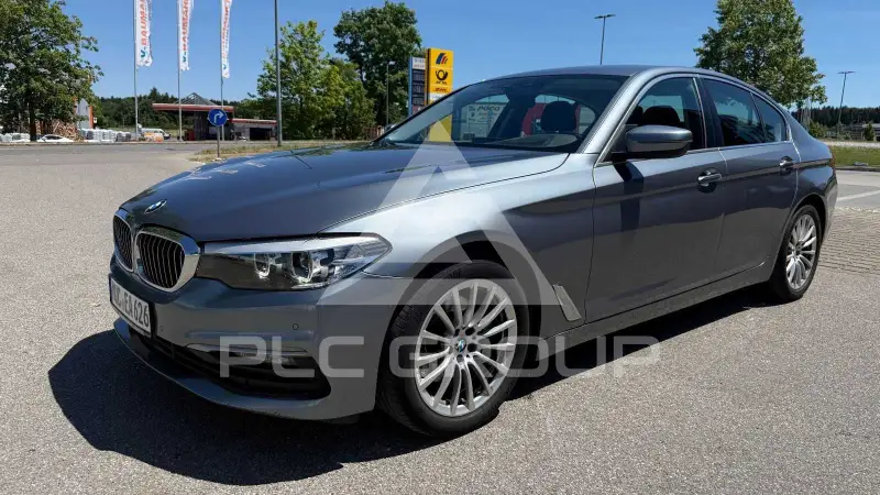 2019 BMW 520