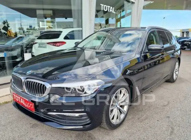 2019 BMW 520
