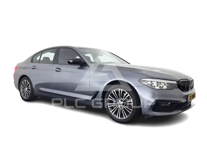 2019 BMW 520