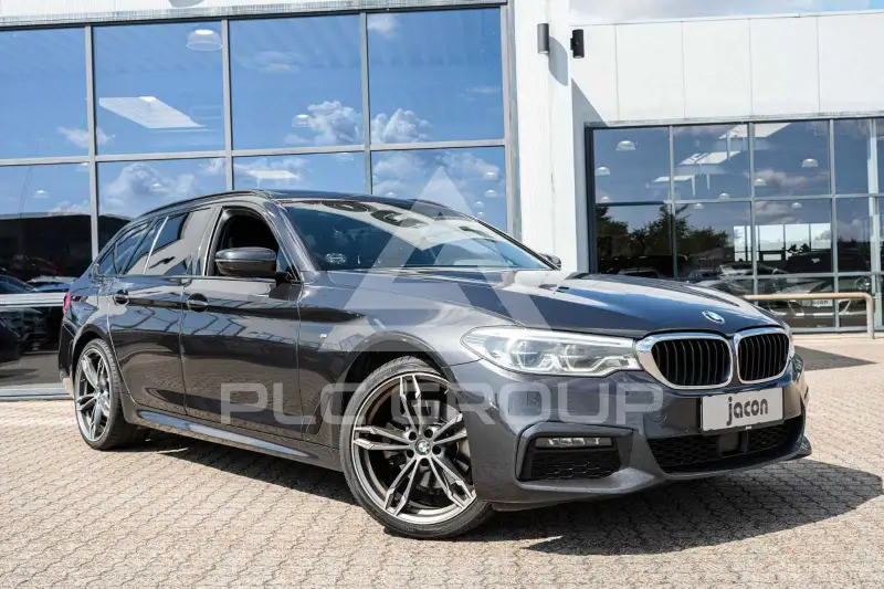 2019 BMW 520
