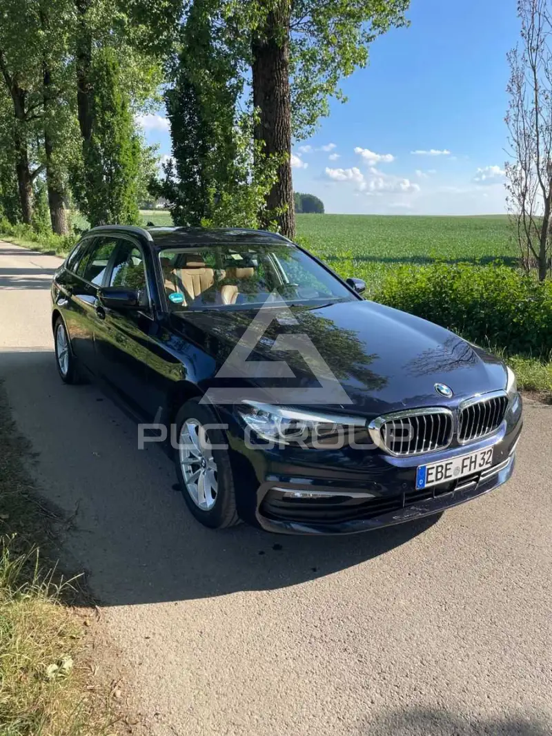 2019 BMW 520